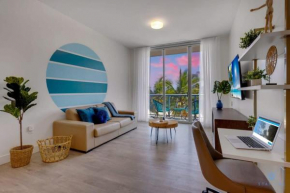 Amazing Pool - Balcony - Up To 6 - Near Beach